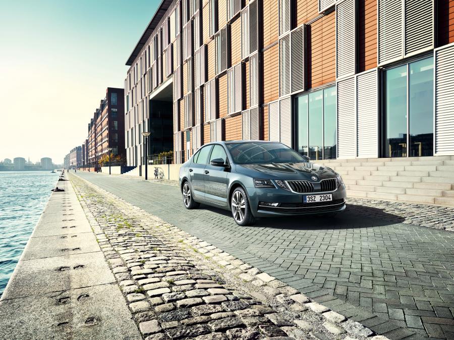  Skoda Octavia (5E) 2017 года  (WW) (фото 3 из 60)